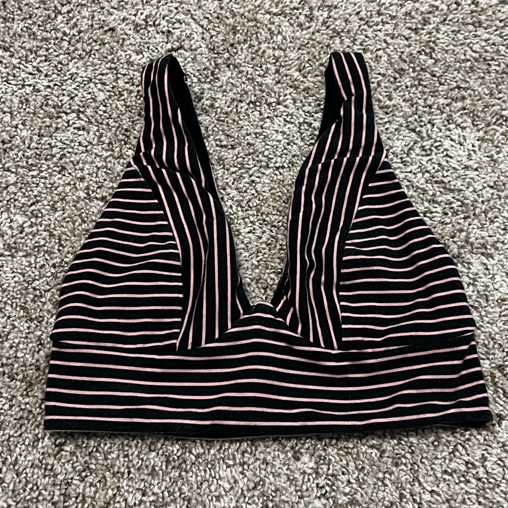 Victoria’s Secret Pink Striped Black Deep V Bralette Yoga Bra size XS